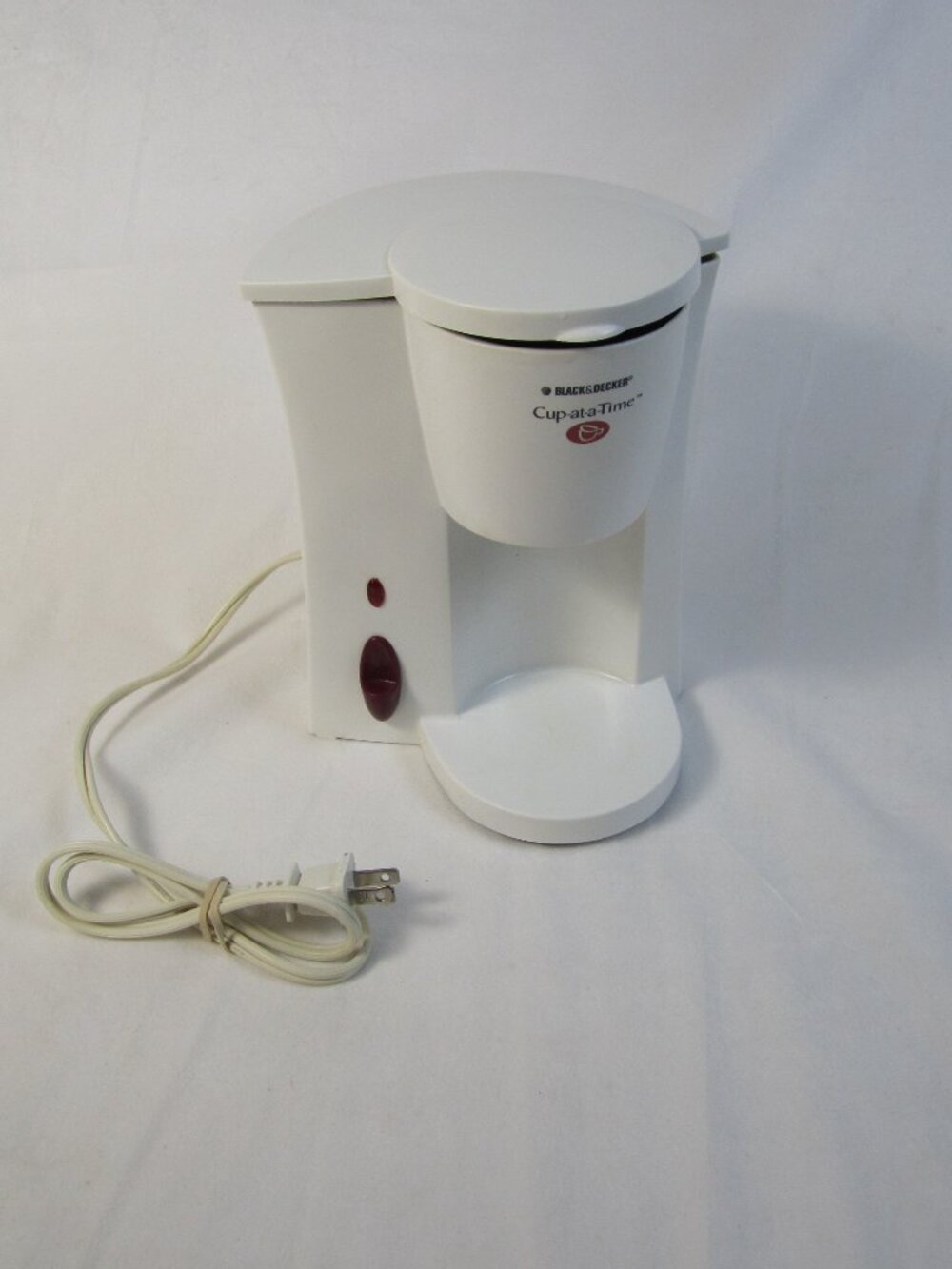 Black & Decker Cup At A Time Personal Coffee Maker White Model DCM7-Tested-Works
